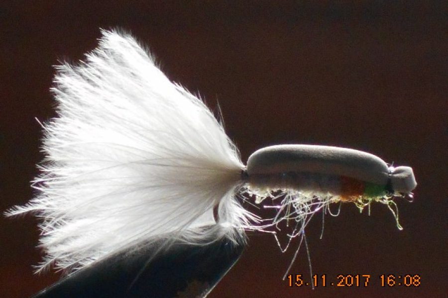 Floating fly fishing fly