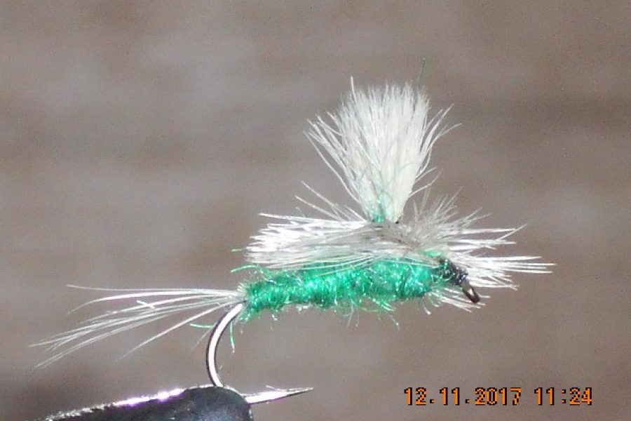 Parachute splitwing green drake fly