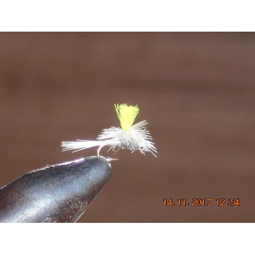 Parachute midge fly