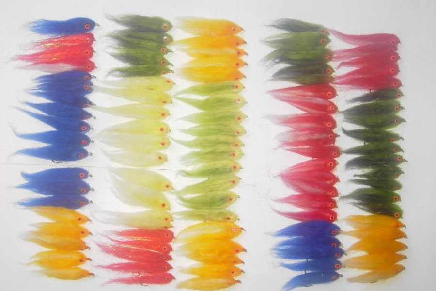 100 assorted mini baitfish flies