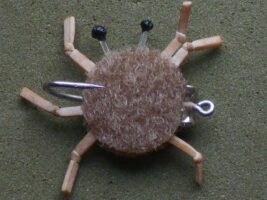 Velcro Crab Rubber Legs Beige Fly
